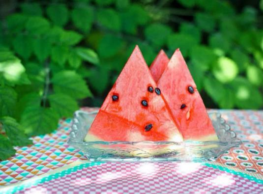 夏天气温一般是多少度？今年夏天气温与往年比高还是低